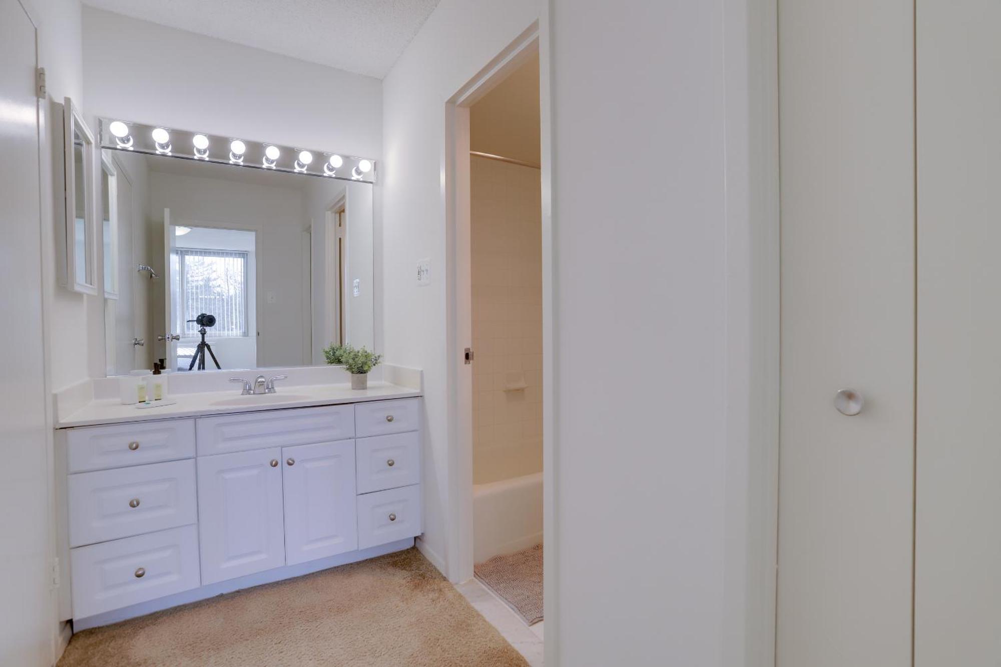 Spacious 2 Bedrooms Apt @Crystal City With Gym Arlington Eksteriør bilde