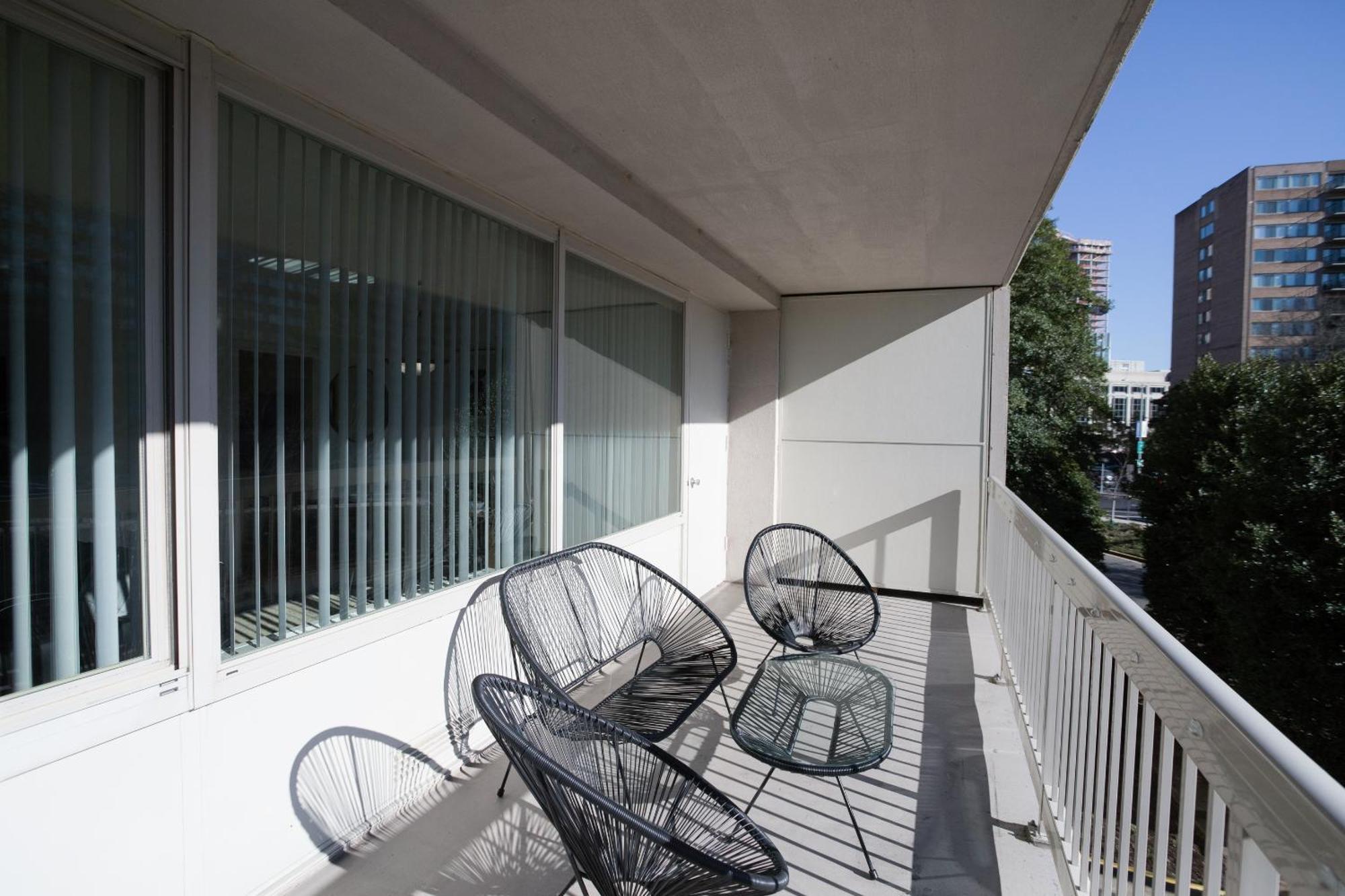 Spacious 2 Bedrooms Apt @Crystal City With Gym Arlington Eksteriør bilde